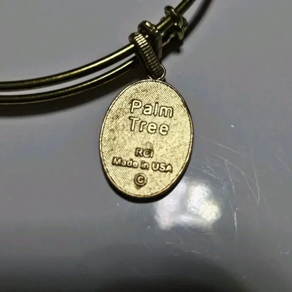 Gold Tone Angelica Palm Tree Charm Bangle Bracelet 8" - Picture 8 of 16